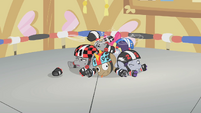 Roller derby fillies fallen and dizzy S1E12