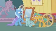 Trixie e seus fãs.