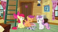 Apple Bloom seems amazed by this.