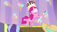 Pinkie Pie "presenting" MLPS5