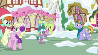 Spike shopping around for Rarity MLPBGE