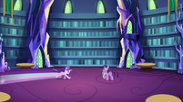 Starlight speeds back to Twilight and Spike S6E21