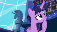 Twilight Sparkle thinking quickly S5E12