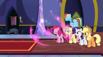 Twilight teleports S5E11