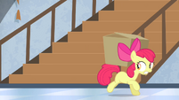 Apple Bloom has the box S4E19