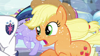 Applejack "The station's just ahead!" S6E2