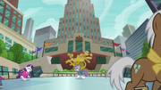 Maud and Rarity on the ice skating rink S6E3