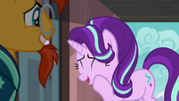 Starlight Glimmer laughing at Sunburst S7E24