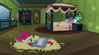 Apple Bloom trying to sleep on hay S3E04