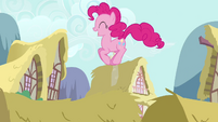 Pinkie Pie house hop S2E18