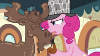 Pinkie Pie looking at mousse moose S2E24