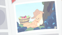 Applejack sleeping photo S2E23