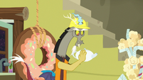 Discord duplicate catches flying teapot S7E12