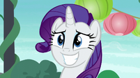 Rarity grinning wide while hearing Maud's story S6E3