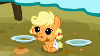 Applejack as a baby cuteness S3E8