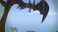 Bat eyes turn red S04E07