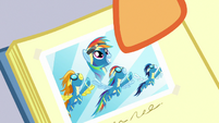 Close-up on photo of Rainbow as official Wonderbolt S7E7