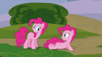 Pinkie Pie and her duplicate grin S3E03