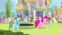 Pinkie Pie pointing S4E12