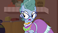 Mrs. Trotsworth "in hopes for a good future" S7E18