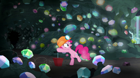 Pinkie about to push a dynamite plunger S7E4