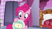 Pinkie shows the letter under the plate S5E14