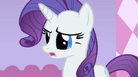 Rarity looks at Scootaloo S1E23