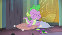 Spike putting his hands on his face S4E06