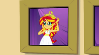 Sunset Shimmer como Princesa do Baile de Outono 1 EG