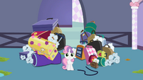 Sweetie Belle Luggage S2E5