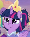 Twilight's ruler crown cropped S9E26.png (385 KB) Twilight's fourth crown as Equestria's new ruler in The Last Problem.