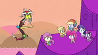 Discord distracting the Mane Six again PLS1E10b