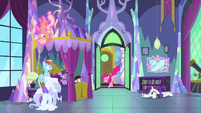 Pinkie bursts into Twilight's bedroom MLPS2