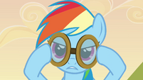 Rainbow Dash putting goggles on S2E22