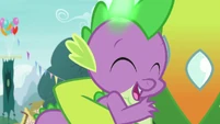 Spike laughing happily S7E15.png (711 KB)