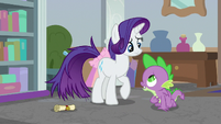 Spike thanks Rarity for the help S8E25
