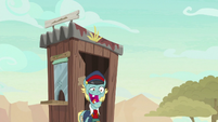 Ticket Pony laughs his way into ticket booth S8E23