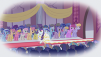 201px-Rarity wedding S01E03