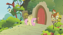 Fluttershy about to fly S1E10