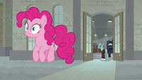 Pinkie Pie freezes in midair S9E14