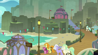 Ponies and Hippogriffs at Mount Aris beach S8E6