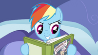 Rainbow Dash reading in her bed S2E16