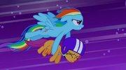 Rainbow Dash saves Scootaloo S03E06