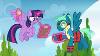 Sky Stinger wearing weighted hoof braces S6E24