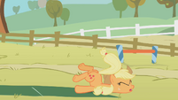 Applejack fails S01E13