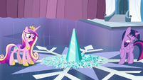 Crystal Heart shattered again S6E2