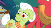 Granny Smith hears Pinkie S4E09