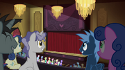 Ponies in an auditorium S4E25