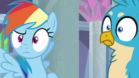 Rainbow and Gallus hear Prince Rutherford S8E1