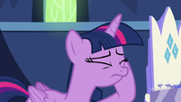 Twilight Sparkle all out of ideas S7E1